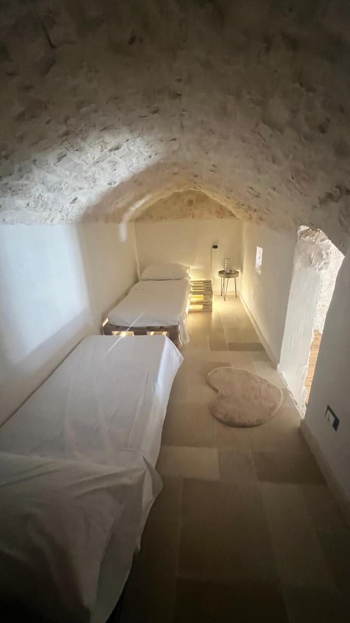 Euphoria Luxury Room 오스투니 외부 사진