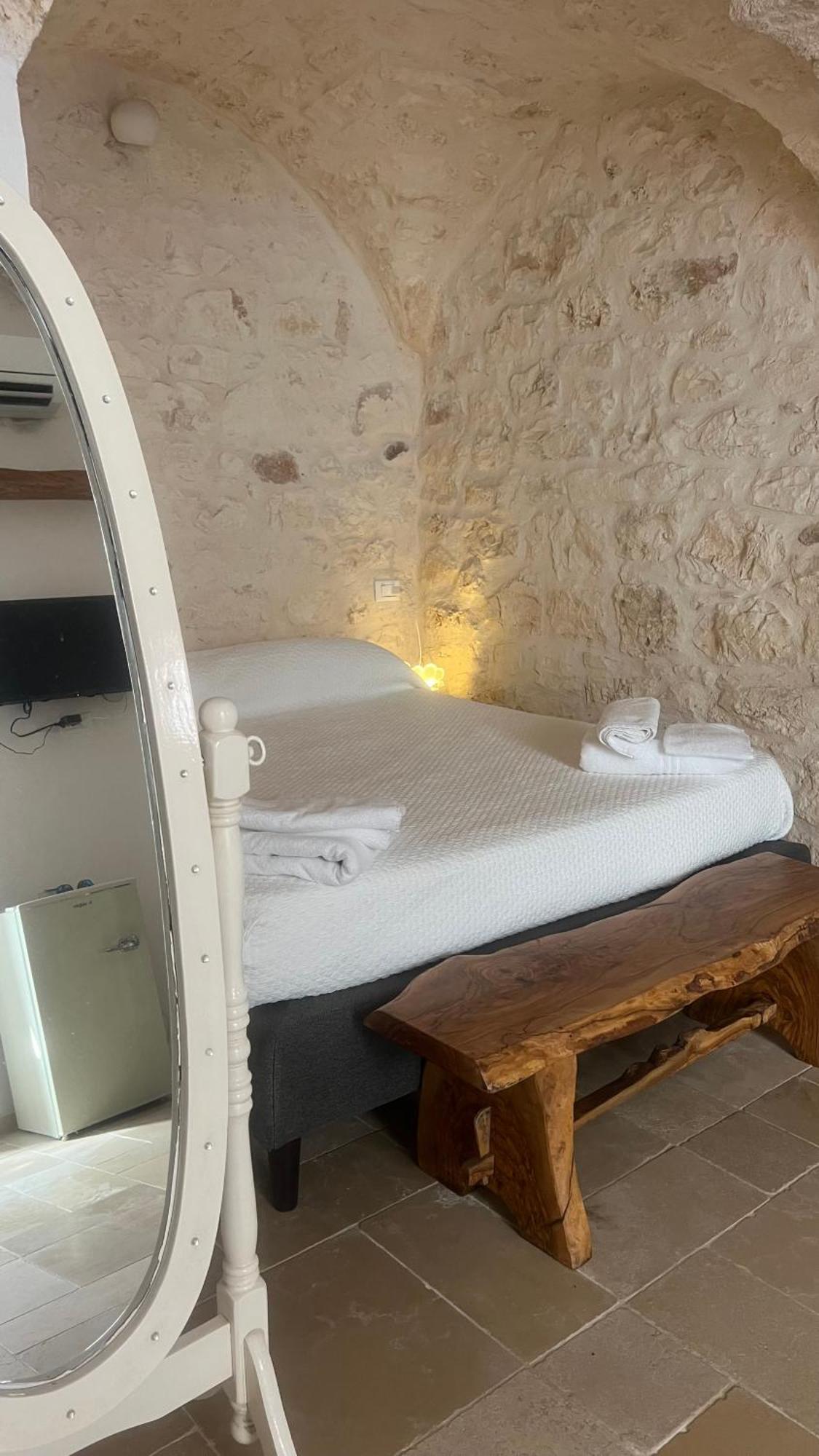 Euphoria Luxury Room 오스투니 외부 사진